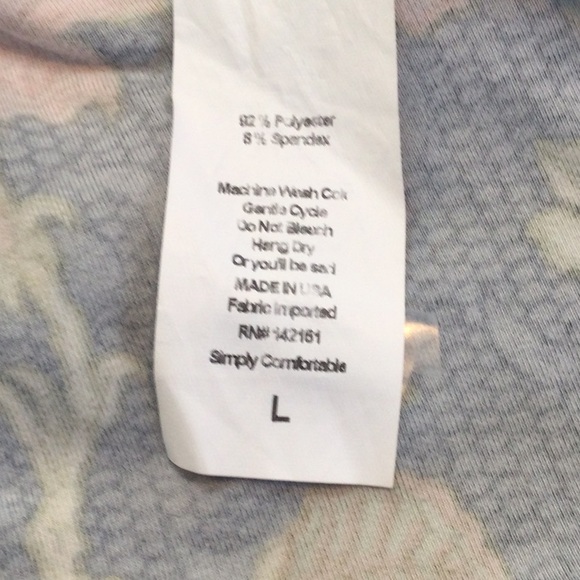 LuLaRoe tee shirt size Large - Picture 8 of 8